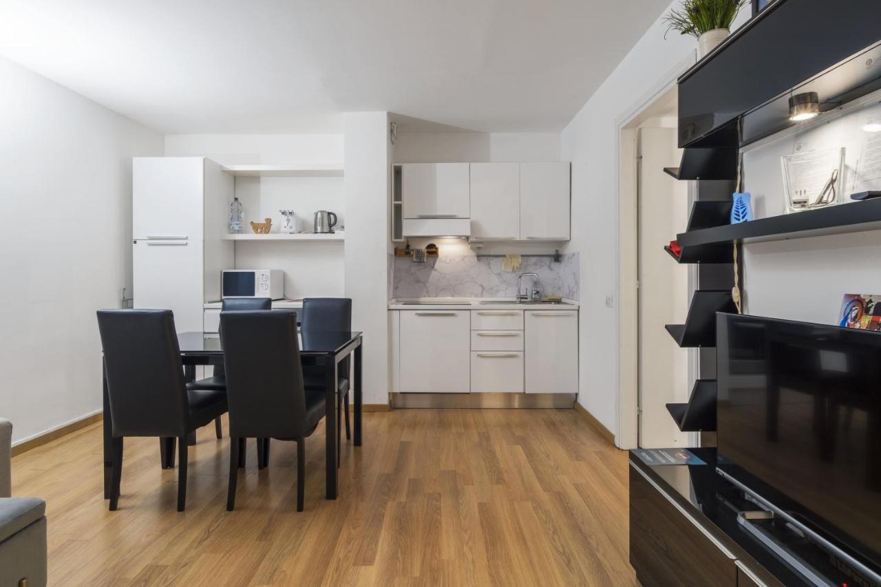 Cozy & Comfy Apt In Navigli Area Milano Exteriör bild