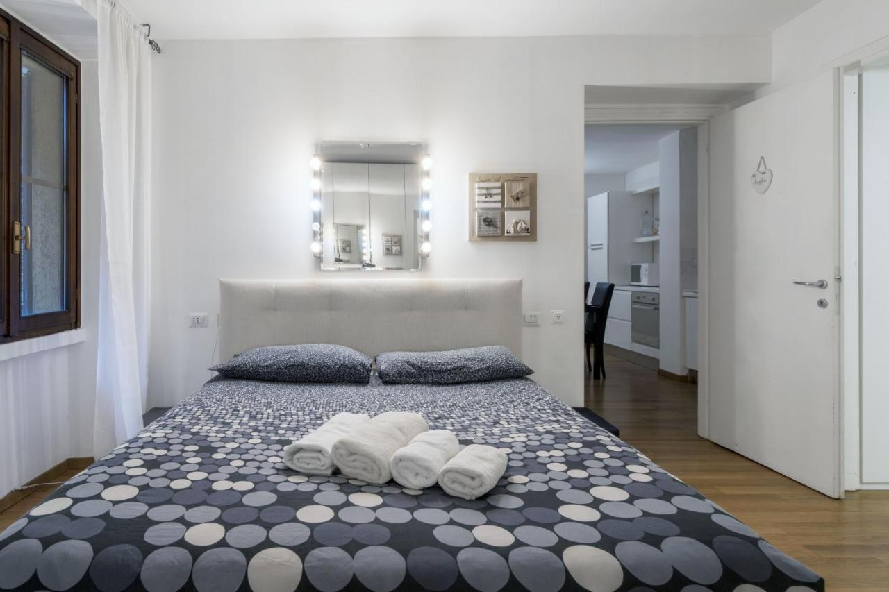 Cozy & Comfy Apt In Navigli Area Milano Exteriör bild
